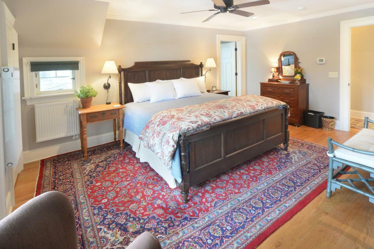 The Springwater Bed And Breakfast Saratoga Springs Dış mekan fotoğraf