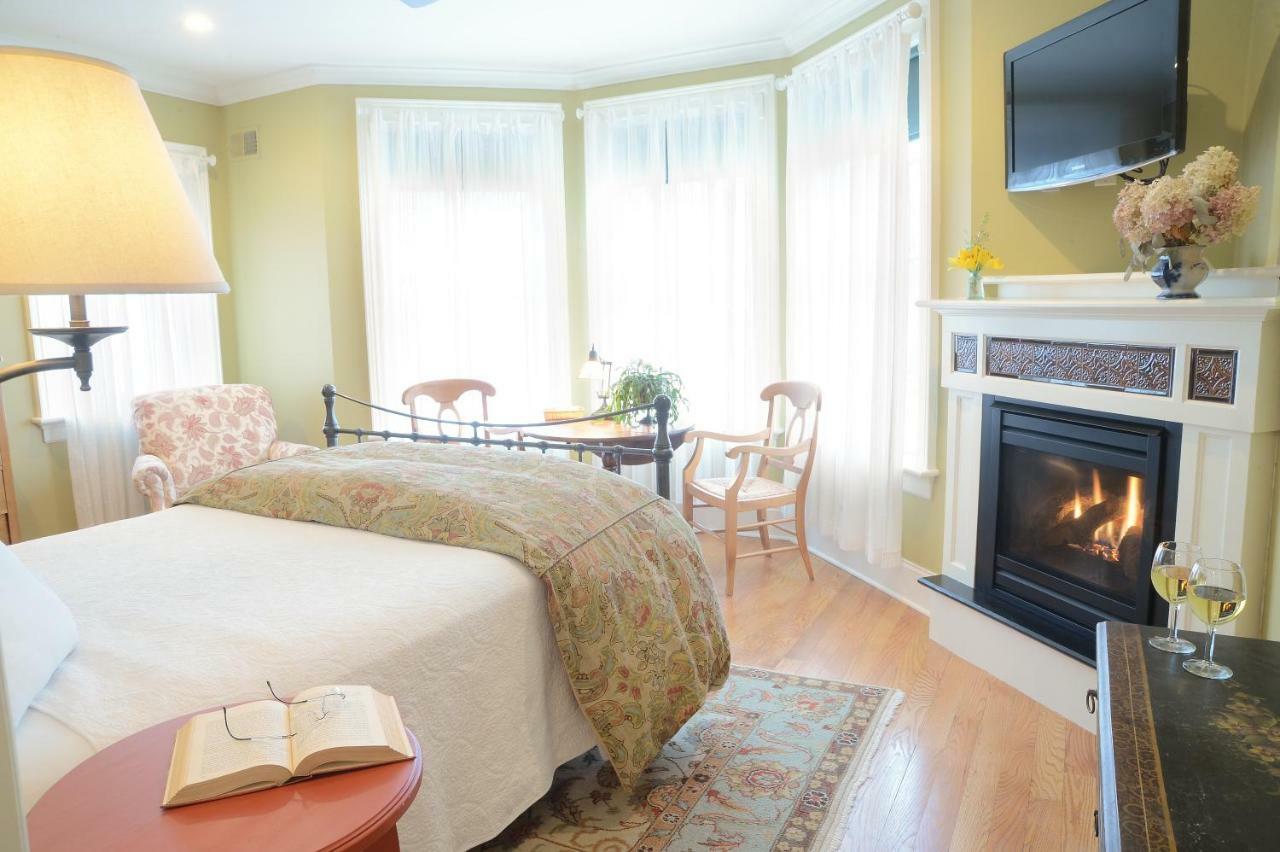 The Springwater Bed And Breakfast Saratoga Springs Dış mekan fotoğraf