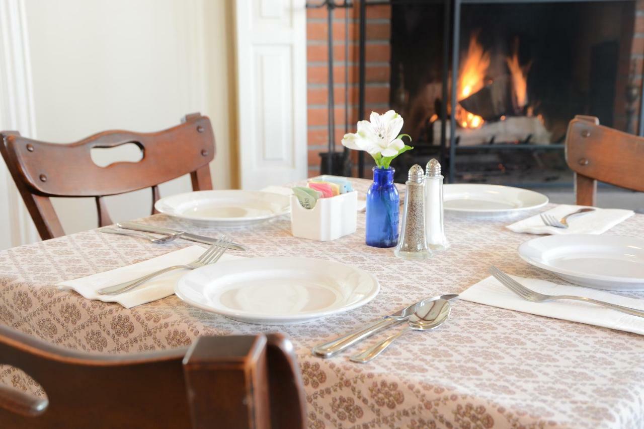 The Springwater Bed And Breakfast Saratoga Springs Dış mekan fotoğraf