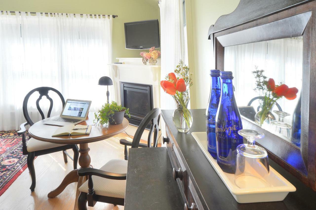 The Springwater Bed And Breakfast Saratoga Springs Dış mekan fotoğraf