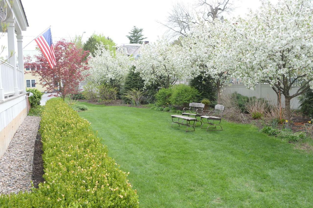The Springwater Bed And Breakfast Saratoga Springs Dış mekan fotoğraf