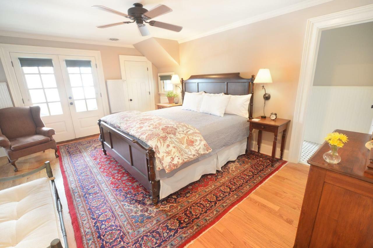 The Springwater Bed And Breakfast Saratoga Springs Dış mekan fotoğraf