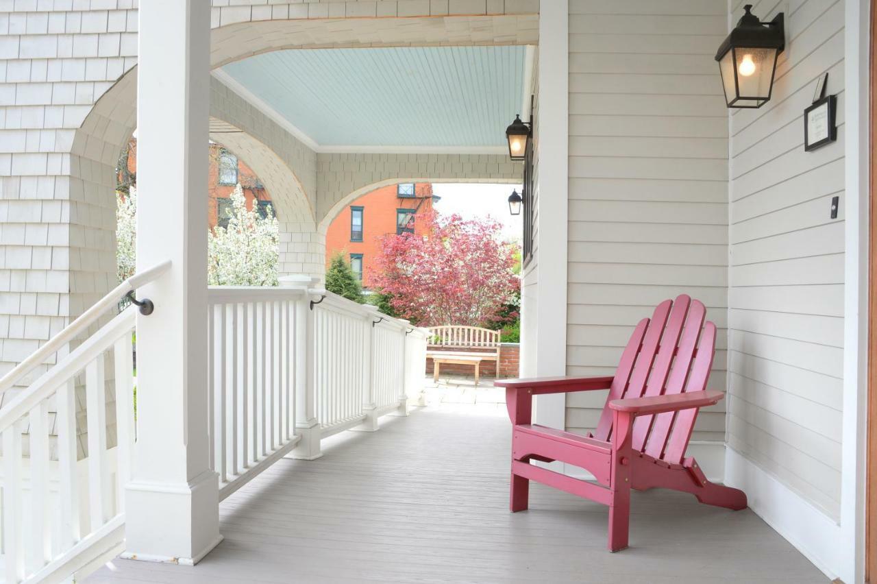 The Springwater Bed And Breakfast Saratoga Springs Dış mekan fotoğraf