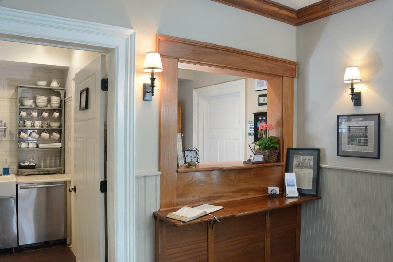 The Springwater Bed And Breakfast Saratoga Springs Dış mekan fotoğraf