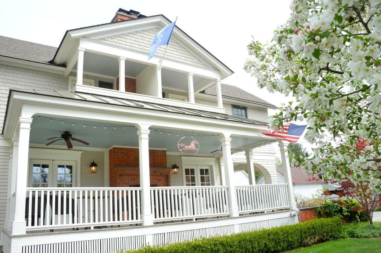 The Springwater Bed And Breakfast Saratoga Springs Dış mekan fotoğraf