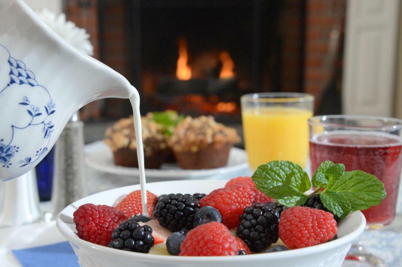 The Springwater Bed And Breakfast Saratoga Springs Dış mekan fotoğraf