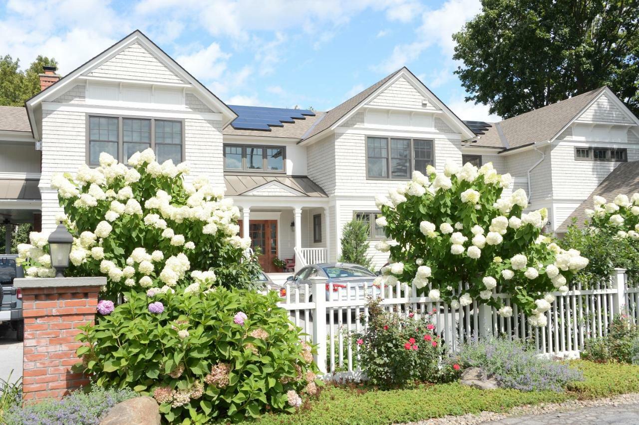The Springwater Bed And Breakfast Saratoga Springs Dış mekan fotoğraf